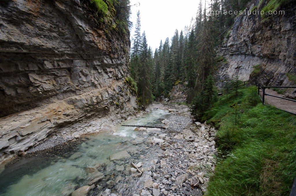 Johnston Canyon Creek-Banff Canada-Alberta019