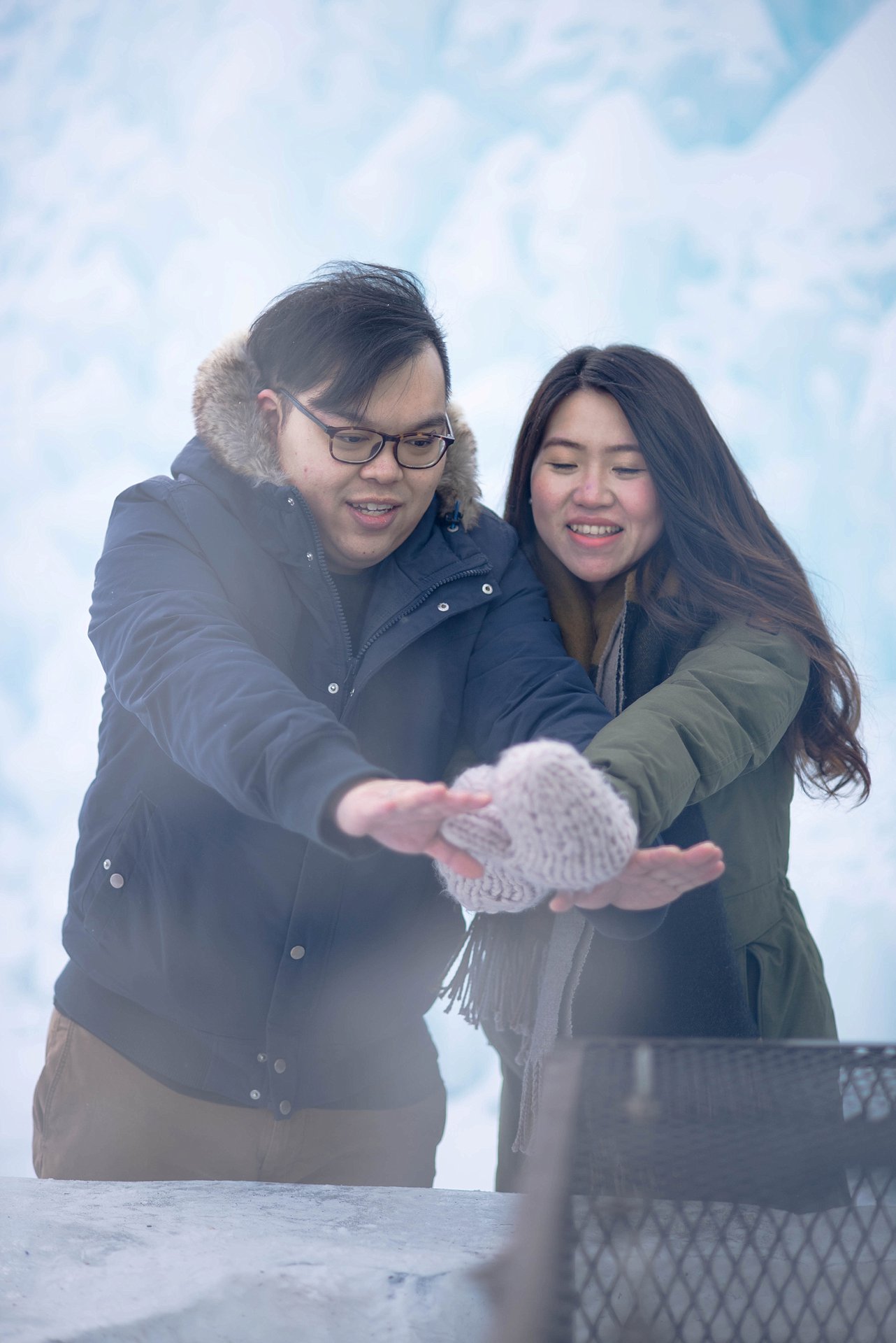 VJ-Ice-castles-engagement-photography_0001