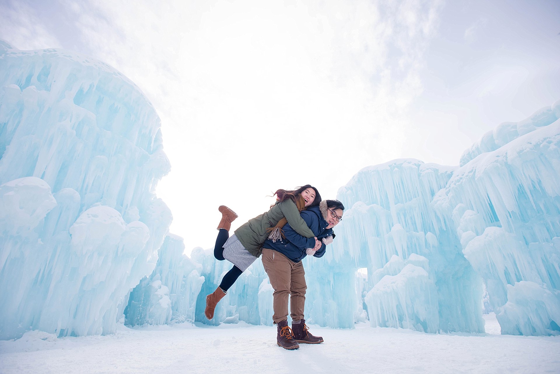 VJ-Ice-castles-engagement-photography_0009