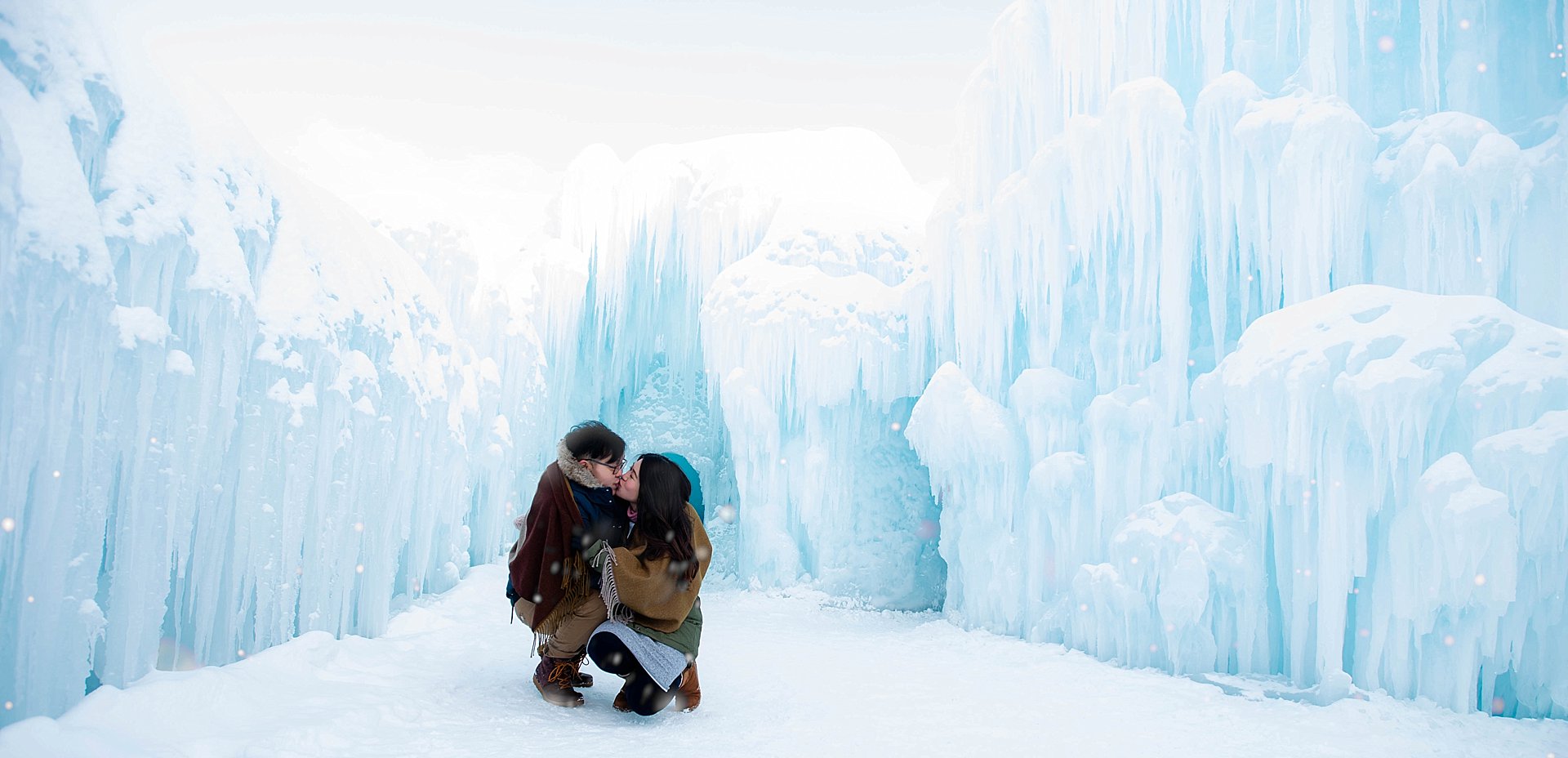 VJ-Ice-castles-engagement-photography_0016